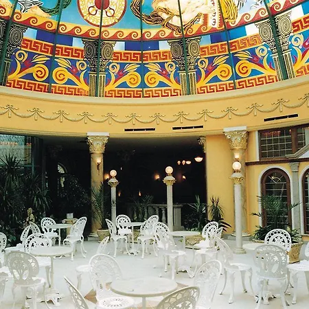 阿佛洛狄特酒店 4* 劳耶克特普利采