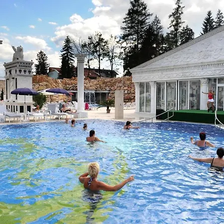 阿佛洛狄特酒店 劳耶克特普利采